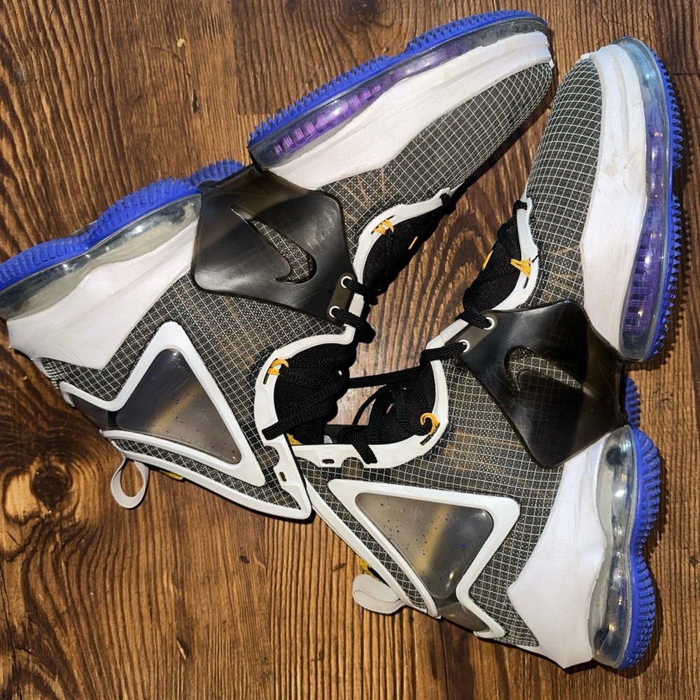 Nike Lebron 19 Graduate Men’s Size 14 Basketball Shoes EUC - Picture 4 of 8